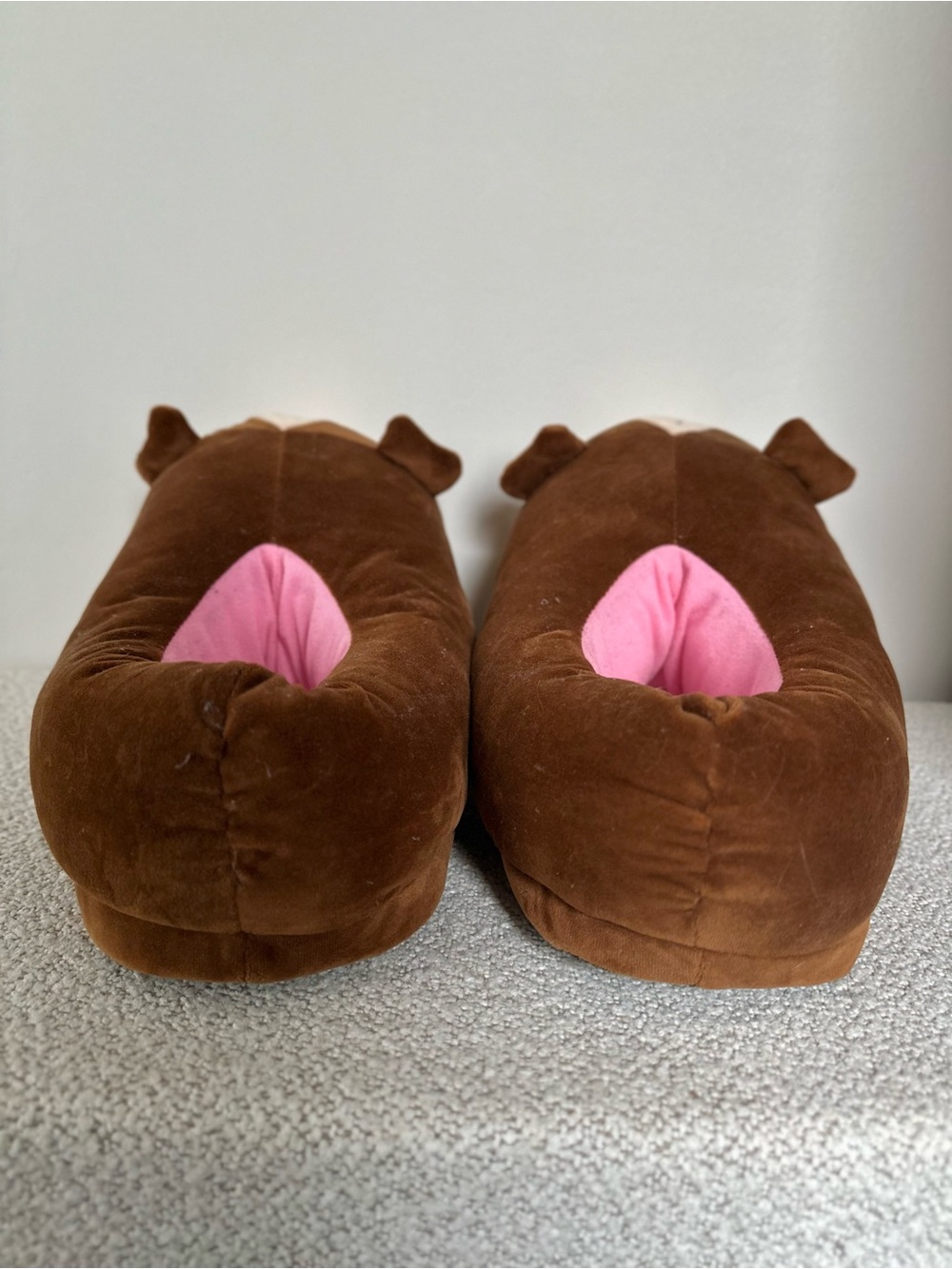 GuineaDad Ultra Plush Adorable Guinea Pig Slippers - Picture 8 of 10